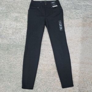NWT Simply Vera Vera Wang Dark Gray Skinny Pants